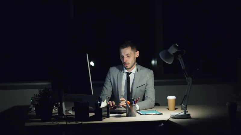 Open 24/7 Doesn't Mean You Should Be: Breaking the Always-On Coworking Cycle Before It Breaks You